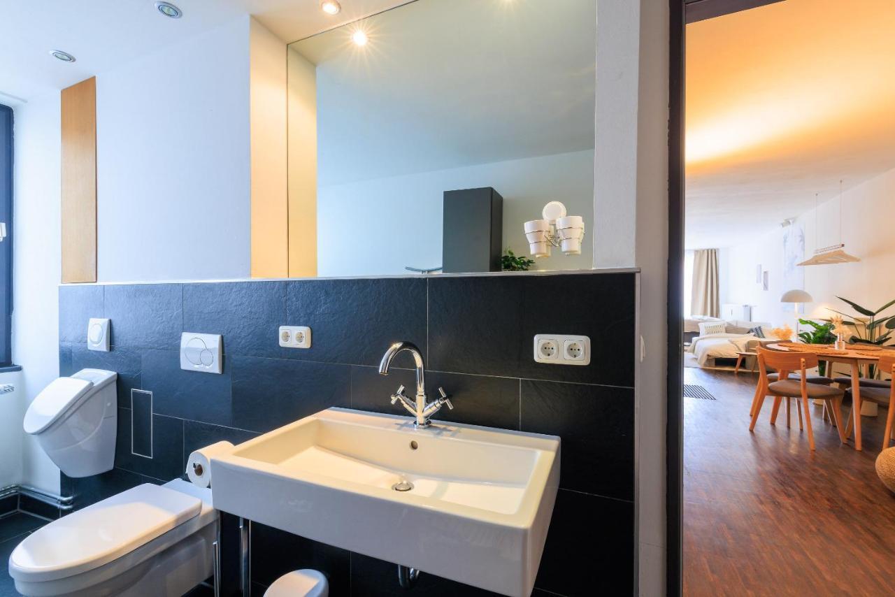 Global Living - Design Apartment I Rathausplatz I Kitchen I Augsburg Exterior foto
